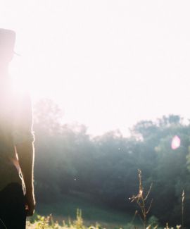 Vide igitur ne non debeas verbis nostris uti, sententiis tuis.